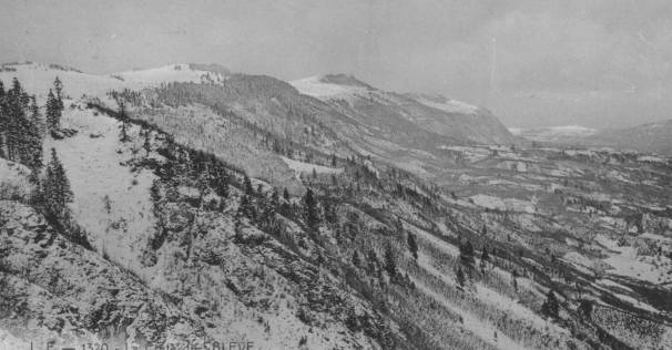 La tour Bastian au Grand Piton sous la neige
