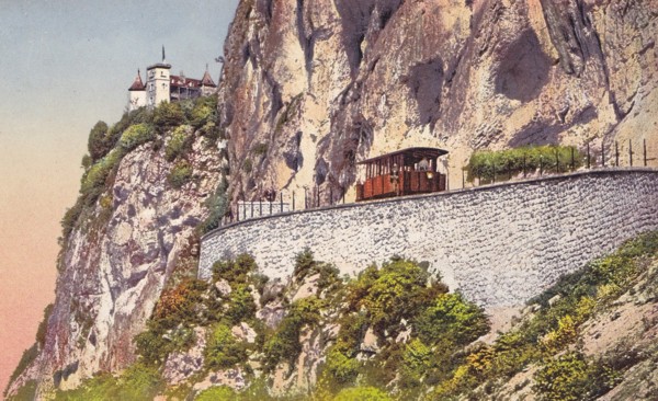 Le chemin de fer électrique et à crémaillère du mont Salève, près de Genève