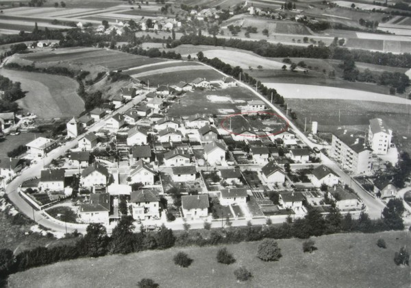 La « tour Eiffel » de Saint-Julien (av. 1960)
