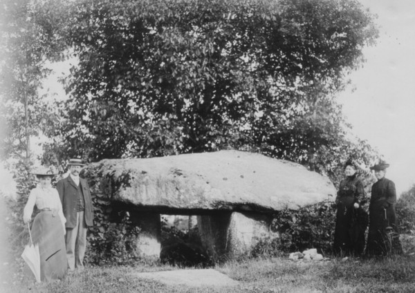 La Pierre aux Fées (1898)