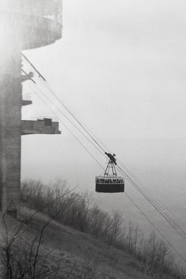 Cabine du téléphérique à la montée (mars 1953)