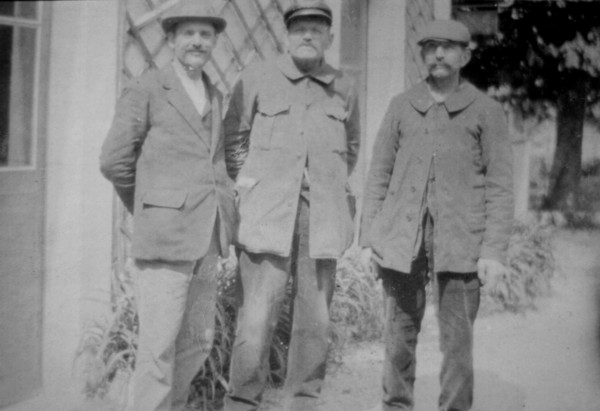 Trois employés en gare de Veyrier-Salève