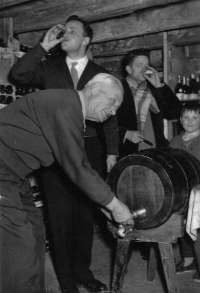 Famille Rophille buvant la chèvre (1956)