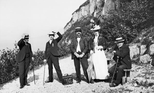 Les Voûtes de l´Ermitage à Monnetier (2/3) (v. 1900)