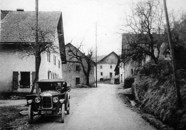 Voiture de Charles Brand à Naz (1934)