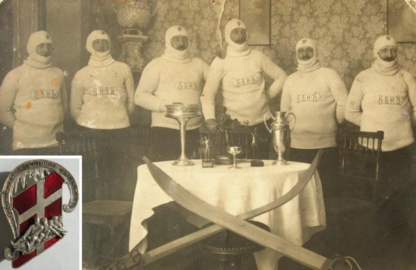 Equipe de 7 lugeurs à Monnetier (1917)